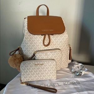 Michael Kors Abbey Cargo backpack with wallet